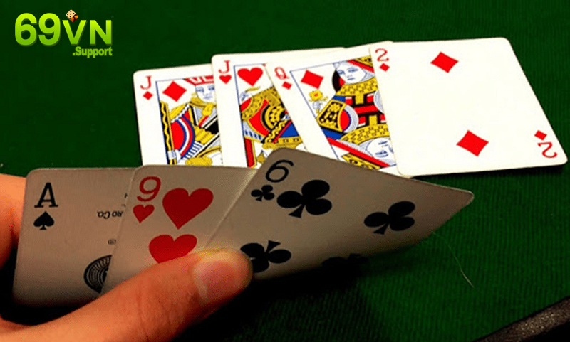 Những bước để triển khai Bluff trong Poker